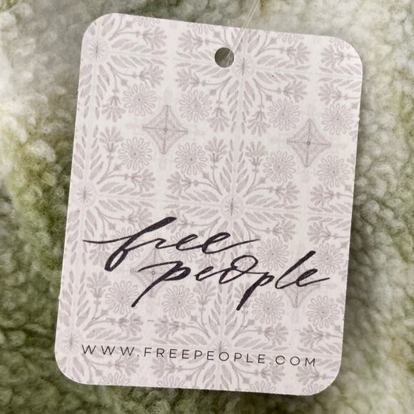 Free People Kelly Washed Tie Dye Set Sweatshirt Shorts Army Green Women's XS NWT - Picture 12 of 14